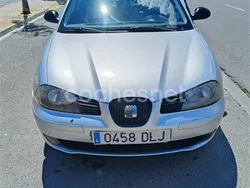 Gris / plata Usado 2005 Seat Cordoba Stylance Berlina | 2950 € (Precio justo)