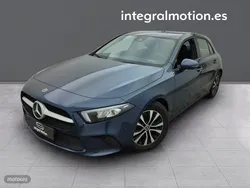 Azul Usado 2021 Mercedes A180 Berlina | 22.900 €