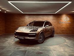 Gris / plata Usado 2019 Porsche Cayenne Turbo SUV | 59.999 €