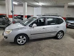Gris / plata Usado 2007 Kia Carens Monovolumen | 5995 € (Precio justo)
