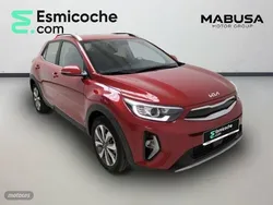 Rojo Usado 2022 Kia Stonic SUV | 17.990 € (Precio justo)