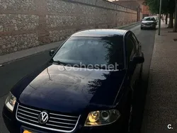 Azul Usado 2003 VW Passat Comfortline Berlina | 4950 €