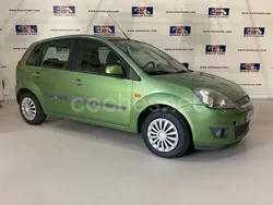 Verde Usado 2005 Ford Fiesta Ambiente Utilitario | 2999 € (Precio justo)