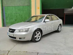 Gris / plata Usado 2008 Hyundai Sonata Comfort Berlina | 3000 € (Buen precio)