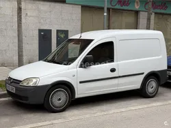 Blanco Usado 2009 Opel Combo Essentia Monovolumen | 3300 €