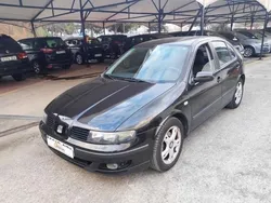 Negro Usado 2002 Seat Leon Berlina | 3200 € (Precio justo)