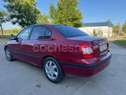 Granate Usado 2005 Hyundai Elantra Style Berlina | 2700 €