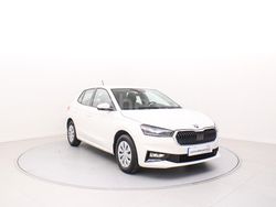 Blanco Usado 2024 Skoda Fabia Essence Utilitario | 14.990 € (Buen precio)