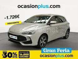 Gris / plata Usado 2024 MG MG3 Comfort Utilitario | 18.990 € (Precio justo)