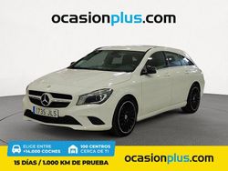 Blanco Usado 2016 Mercedes CLA220 Urban Berlina | 18.290 € (Super precio)