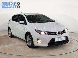 Blanco Usado 2013 Toyota Auris Live Berlina | 15.475 € (Caro)
