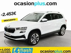 Blanco Usado 2024 Skoda Karoq Ambition SUV | 24.000 € (Precio justo)