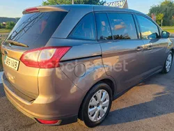 Marrón Usado 2015 Ford Grand C-Max Trend Monovolumen | 8500 €