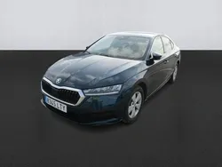 Azul Usado 2021 Skoda Octavia Ambition Berlina | 19.200 € (Buen precio)