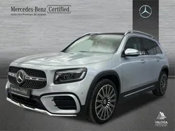 Gris / plateado Usado 2025 Mercedes GLB200 SUV | 56.900 €