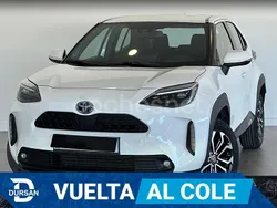 Blanco Usado 2022 Toyota Yaris Cross Active SUV | 21.999 € (Un poco caro)
