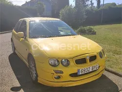 Amarillo Usado 2002 MG ZR Utilitario | 699 €