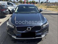 Azul Usado 2023 Volvo V90 CC Core Familiar | 35.500 €