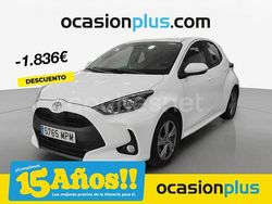 Blanco Usado 2024 Toyota Yaris Hybrid Active Berlina | 20.200 € (Precio justo)