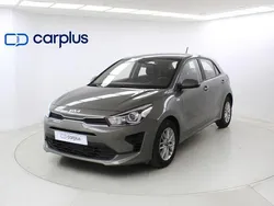 Gris Usado 2023 Kia Rio Utilitario | 15.490 € (Precio justo)