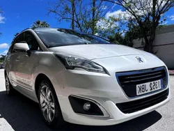 Blanco Usado 2015 Peugeot 5008 Allure Monovolumen | 6000 € (Precio justo)