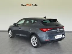 Gris Usado 2024 Seat Leon Style Berlina | 23.900 € (Buen precio)