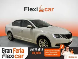 Blanco Usado 2019 Skoda Octavia Active Utilitario | 12.190 € (Buen precio)