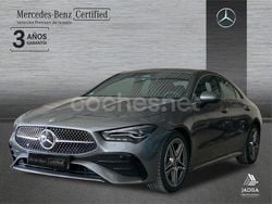 Gris / plata Usado 2024 Mercedes CLA200 Berlina | 38.990 € (Precio justo)