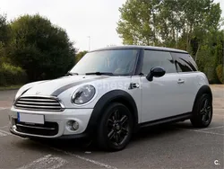 Gris / plata Usado 2010 Mini Cooper D Utilitario | 8500 € (Caro)