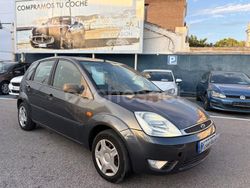 Gris / plata Usado 2005 Ford Fiesta Ambiente Utilitario | 3990 € (Un poco caro)
