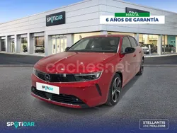 Rojo Usado 2024 Opel Astra Berlina | 25.990 € (Buen precio)