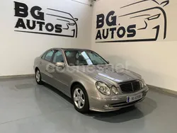 Gris / plata Usado 2003 Mercedes E270 Avantgarde Berlina | 5999 € (Precio justo)