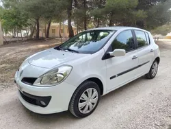 Blanco Usado 2009 Renault Clio II Business Utilitario | 6500 € (Precio justo)
