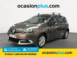 Marrón Usado 2015 Renault Scénic III LIMITED Monovolumen | 9890 € (Precio justo)
