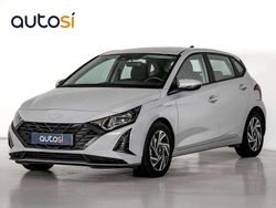 Gris Usado 2023 Hyundai i20 Utilitario | 15.890 € (Un poco caro)