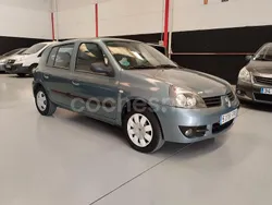 Verde Usado 2007 Renault Clio II Authentique Berlina | 2590 € (Precio justo)