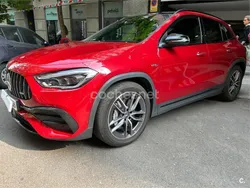 Granate Usado 2023 Mercedes GLA35 AMG SUV | 57.700 €