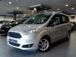 Gris / plata Usado 2015 Ford Tourneo Courier Ambiente Monovolumen | 11.690 € (Precio justo)