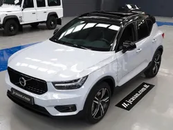 Blanco Usado 2022 Volvo XC40 R-Design SUV | 25.680 € (Un poco caro)