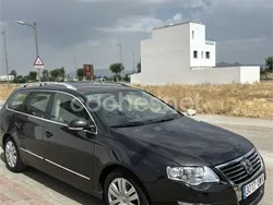 Negro Usado 2010 VW Passat Highline Familiar | 3590 € (Precio justo)