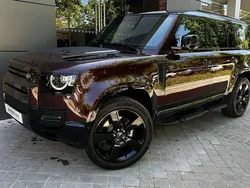 Rojo Usado 2025 Land Rover Defender SUV | 113.900 €