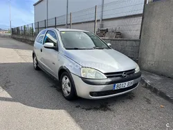 Gris / plata Usado 2003 Opel Corsa Elegance Berlina | 1850 € (Precio justo)