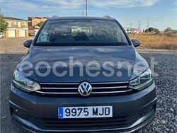 Gris / plata Usado 2019 VW Touran Advance Monovolumen | 13.900 € (Super precio)