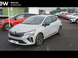 Gris / plata Usado 2024 Renault Clio V Techno Berlina | 18.900 € (Un poco caro)