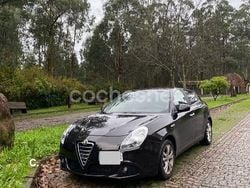 Negro Usado 2013 Alfa Romeo Giulietta Distinctive Utilitario | 5500 € (Precio justo)