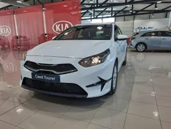 Blanco Nuevo 2025 Kia Ceed Familiar | 21.991 € (Super precio)