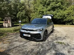Gris / plata Usado 2025 VW Tiguan R-line SUV | 55.000 €