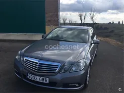 Gris / plata Usado 2010 Mercedes E350 Elegance Berlina | 17.000 € (Precio justo)