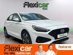 Blanco Usado 2024 Hyundai i30 Berlina | 19.690 € (Precio justo)