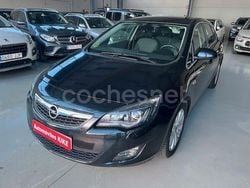 Negro Usado 2012 Opel Astra Excellence Berlina | 6900 € (Un poco caro)